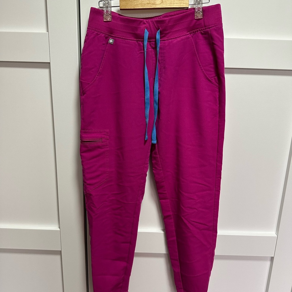 Figs Women's Raspberry Sorbet Zamora Jogger Scrub Pants